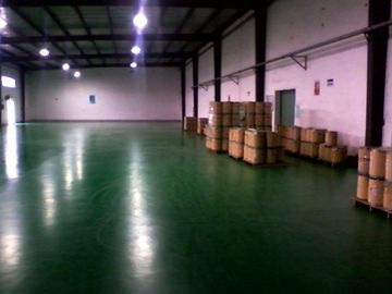 China Polyaspartic Flooring Coating Projects-Warehouse Scratch Resistant Polyaspartic Floor Coat supplier